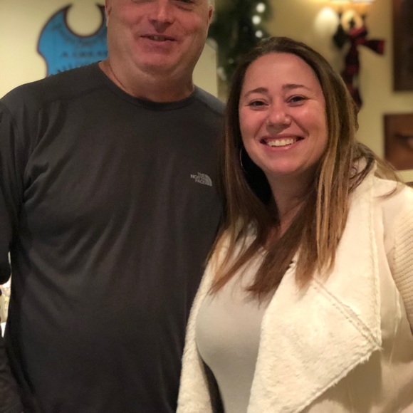 Meet your Posher, Amber - Picture 1 of 1